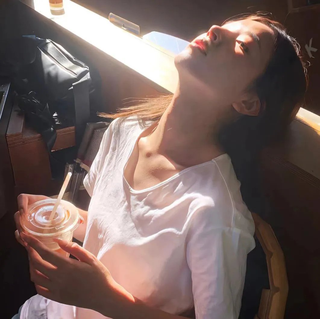 锁住有情天